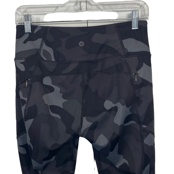 Athleta Camo Contender Leggings 7/8 Zip Pocket size S - Picture 5 of 13